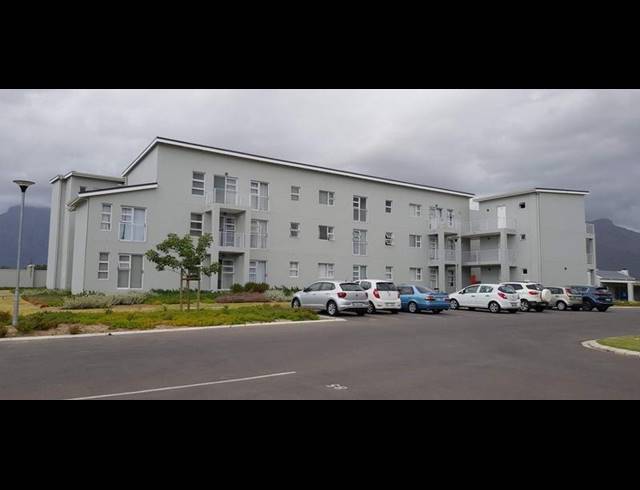 1 BEDROOM PROPERTY TO RENT IN KLEIN DRAKENSTEIN